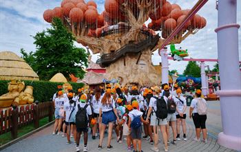 Oltre 100 bambini da case-famiglia a Gardaland grazie a OTB Foundation
